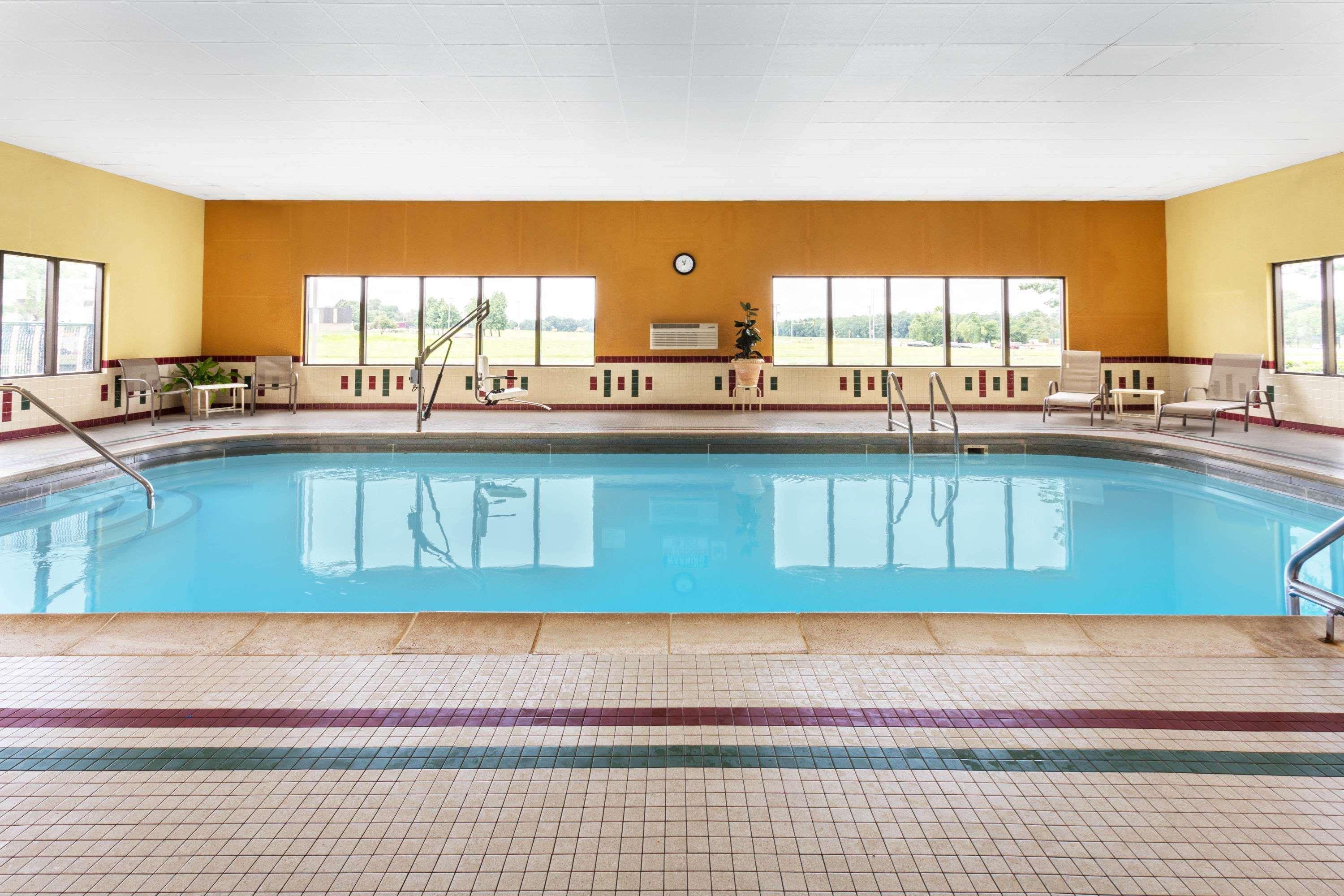 Baymont By Wyndham Marion Hotel Luaran gambar
